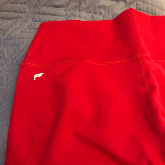 Fabletics Powerhold Red Legging Women’s Size M 7/8 - Picture 4 of 4